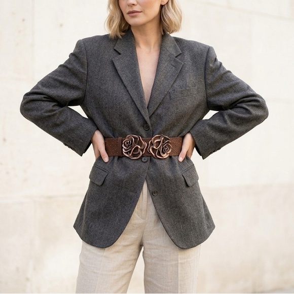 BCBG Italian Leather Rose Buckle Belt, Wide Copper Flower Waist Cinch, statement - Picture 3 of 10